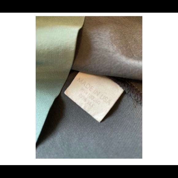 Nombre Silk Tank - Picture 2 of 5